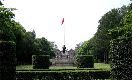 中山大學(xué)校園圖片_大學(xué)圖片5
