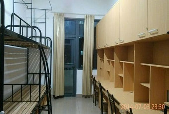 華東理工大學(xué)宿舍圖片_寢室圖片15