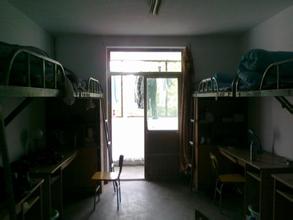 太原理工大學(xué)宿舍圖片_寢室圖片20