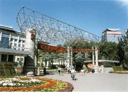 太原理工大學(xué)校園圖片_校園圖片3
