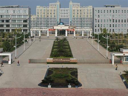 江西理工大學(xué)校園圖片_大學(xué)圖片9