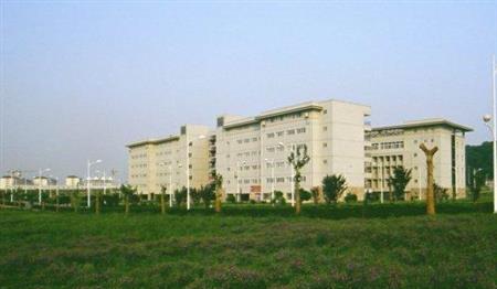 南京信息工程大學(xué)校園圖片_大學(xué)圖片4