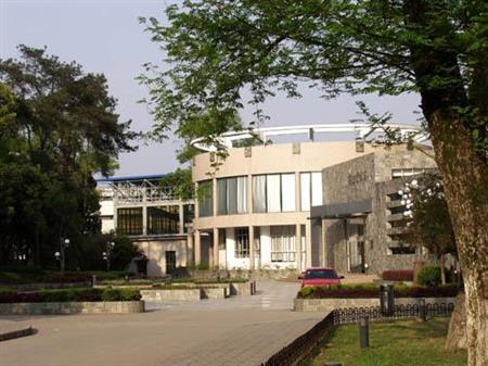 景德鎮(zhèn)陶瓷學院校園圖片_大學圖片5