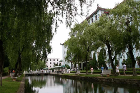 上饒師范學(xué)院校園圖片_校園圖片3