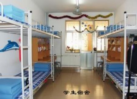 沈陽(yáng)音樂(lè)學(xué)院宿舍圖片_寢室圖片10