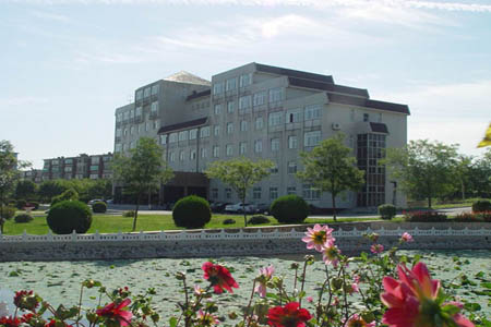 沈陽工業(yè)大學(xué)校園圖片_校園圖片8