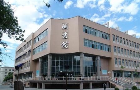 新疆農(nóng)業(yè)大學(xué)校園圖片_校園圖片3