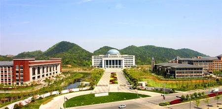 浙江工業(yè)大學(xué)校園圖片_大學(xué)圖片3