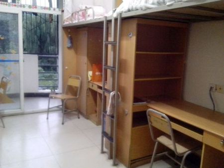 西華大學(xué)宿舍圖片_寢室圖片14