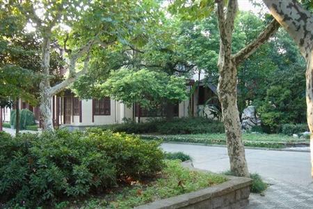 華東政法大學(xué)校園圖片_大學(xué)圖片4