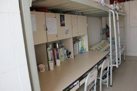 云南師范大學(xué)宿舍圖片_寢室圖片14