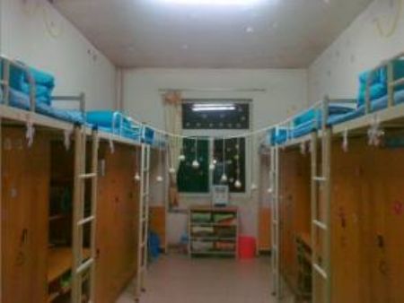 西安科技大學(xué)宿舍圖片_寢室圖片13