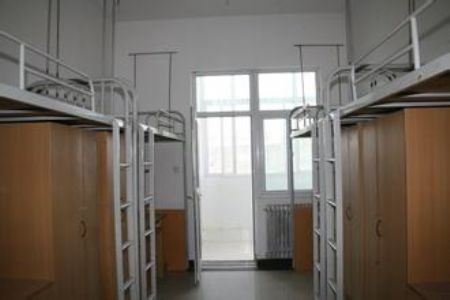 西安石油大學(xué)宿舍圖片_寢室圖片15