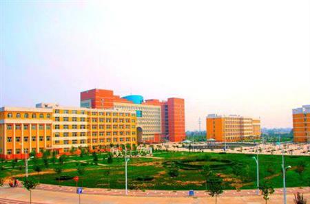 陜西中醫(yī)學(xué)院校園圖片_校園圖片3