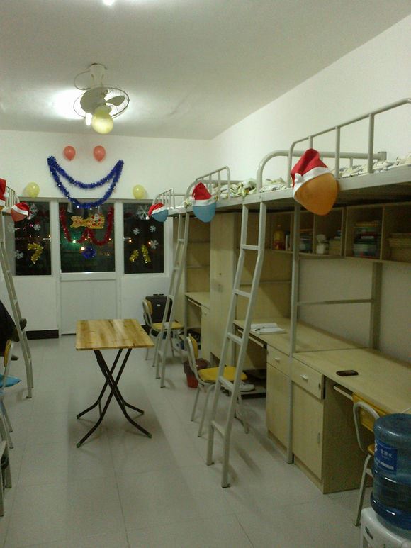 吉首大學(xué)宿舍圖片_寢室圖片12