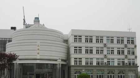 中南財(cái)經(jīng)政法大學(xué)校園圖片_大學(xué)圖片5