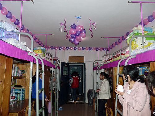 華中農(nóng)業(yè)大學(xué)宿舍圖片_寢室圖片14