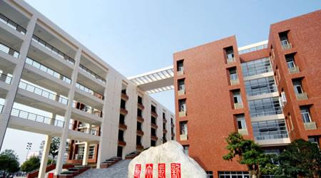 長(zhǎng)江大學(xué)校園圖片_大學(xué)圖片3