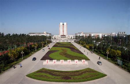 青島農(nóng)業(yè)大學(xué)校園圖片_大學(xué)圖片4