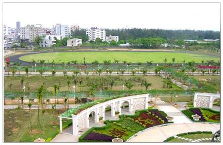 海南醫(yī)學(xué)院校園圖片_大學(xué)圖片4