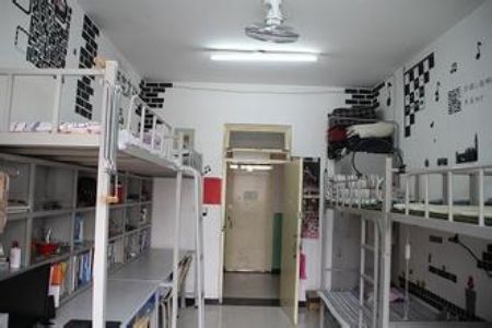 內(nèi)蒙古師范大學(xué)宿舍圖片_寢室圖片17