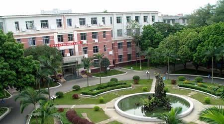 廣西醫(yī)科大學(xué)校園圖片_校園圖片4