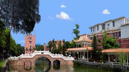廣西醫(yī)科大學(xué)校園圖片_校園圖片7