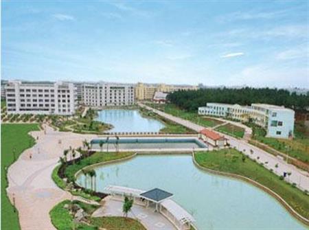 玉林師范學(xué)院校園圖片_大學(xué)圖片6