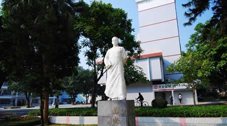 廣西師范學(xué)院校園圖片_大學(xué)圖片4