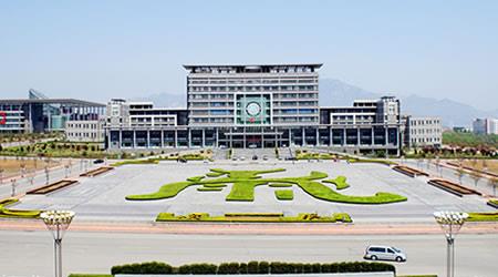 泰山醫(yī)學(xué)院校園圖片_校園風(fēng)光4
