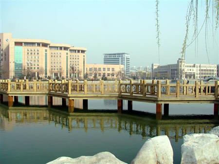 濰坊學(xué)院校園圖片_大學(xué)圖片2