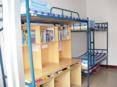 煙臺大學(xué)宿舍圖片_寢室圖片11
