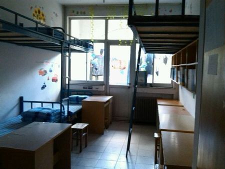 魯東大學(xué)宿舍圖片_寢室圖片15
