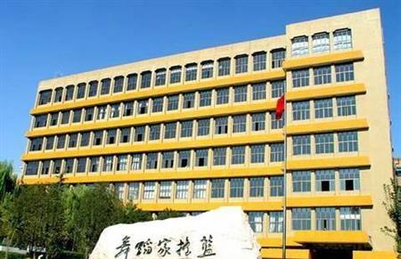 北京舞蹈學(xué)院校園圖片_大學(xué)圖片2
