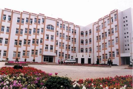 唐山學(xué)院校園圖片_大學(xué)圖片4