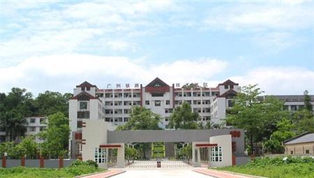 廣州鐵路職業(yè)技術(shù)學(xué)院校園圖片_大學(xué)圖片4