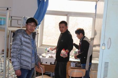 河北石油職業(yè)技術(shù)學院宿舍圖片_寢室圖片7