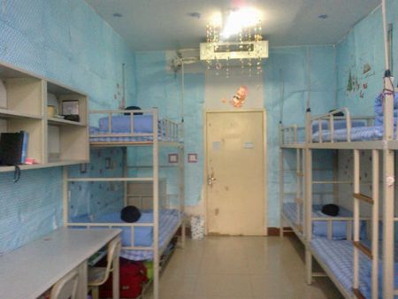 河北政法職業(yè)學(xué)院宿舍圖片_寢室圖片4