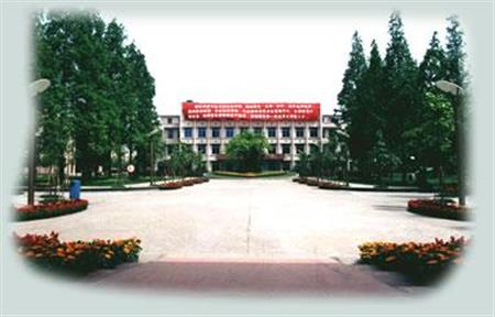 成都農(nóng)業(yè)科技職業(yè)學院校園圖片_大學圖片2