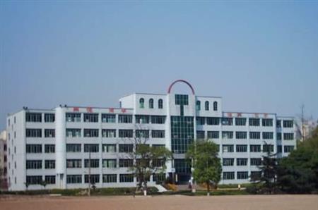 瀘州職業(yè)技術(shù)學(xué)院校園圖片_大學(xué)圖片2