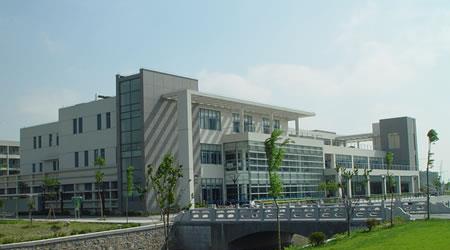 南通大學(xué)校園圖片_大學(xué)圖片2