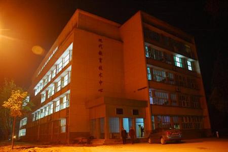 南充職業(yè)技術(shù)學(xué)院校園圖片_大學(xué)圖片3