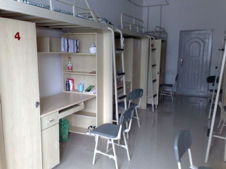 四川信息職業(yè)技術(shù)學(xué)院宿舍圖片_寢室圖片15
