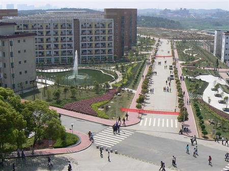 江西交通職業(yè)技術(shù)學院校園圖片_大學圖片5