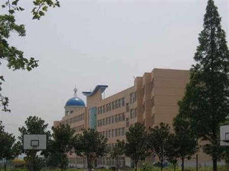 江西應(yīng)用工程職業(yè)學(xué)院校園圖片_大學(xué)圖片4