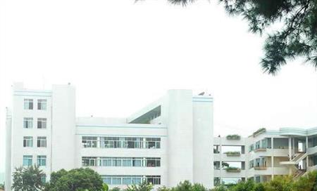 廣東松山職業(yè)技術(shù)學(xué)院校園圖片_大學(xué)圖片3