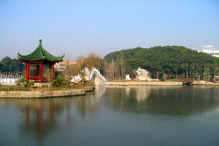 上海政法學(xué)院校園圖片_大學(xué)圖片5