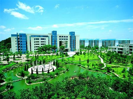 長(zhǎng)沙學(xué)院校園圖片_大學(xué)圖片2