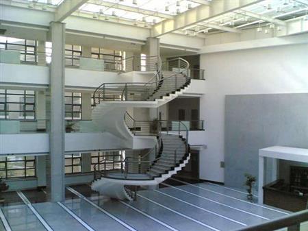 沈陽(yáng)工程學(xué)院校園圖片_大學(xué)圖片4
