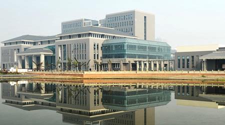 成都醫(yī)學(xué)院校園圖片_大學(xué)圖片3